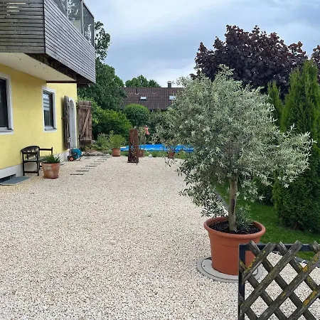 Wunderschoene, Grosse Gartenwohnung Mit 3 Schlafzimmern Naehe Kaufbeuren *