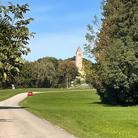 Wunderschöne, Große Gartenwohnung Mit 3 Schlafzimmern Nähe Kaufbeuren Apartment *